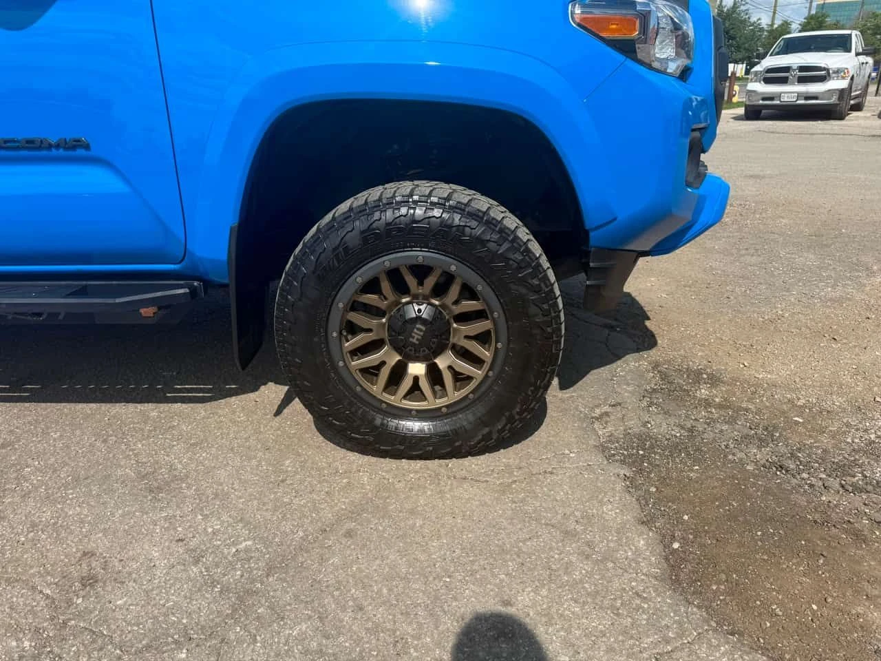 Toyota Tacoma * 4x4 Double Cab SB* АВТОКРЕДИТ БЕЗ ПЪРВОНАЧАЛНА *, снимка 7 - Автомобили и джипове - 55685156