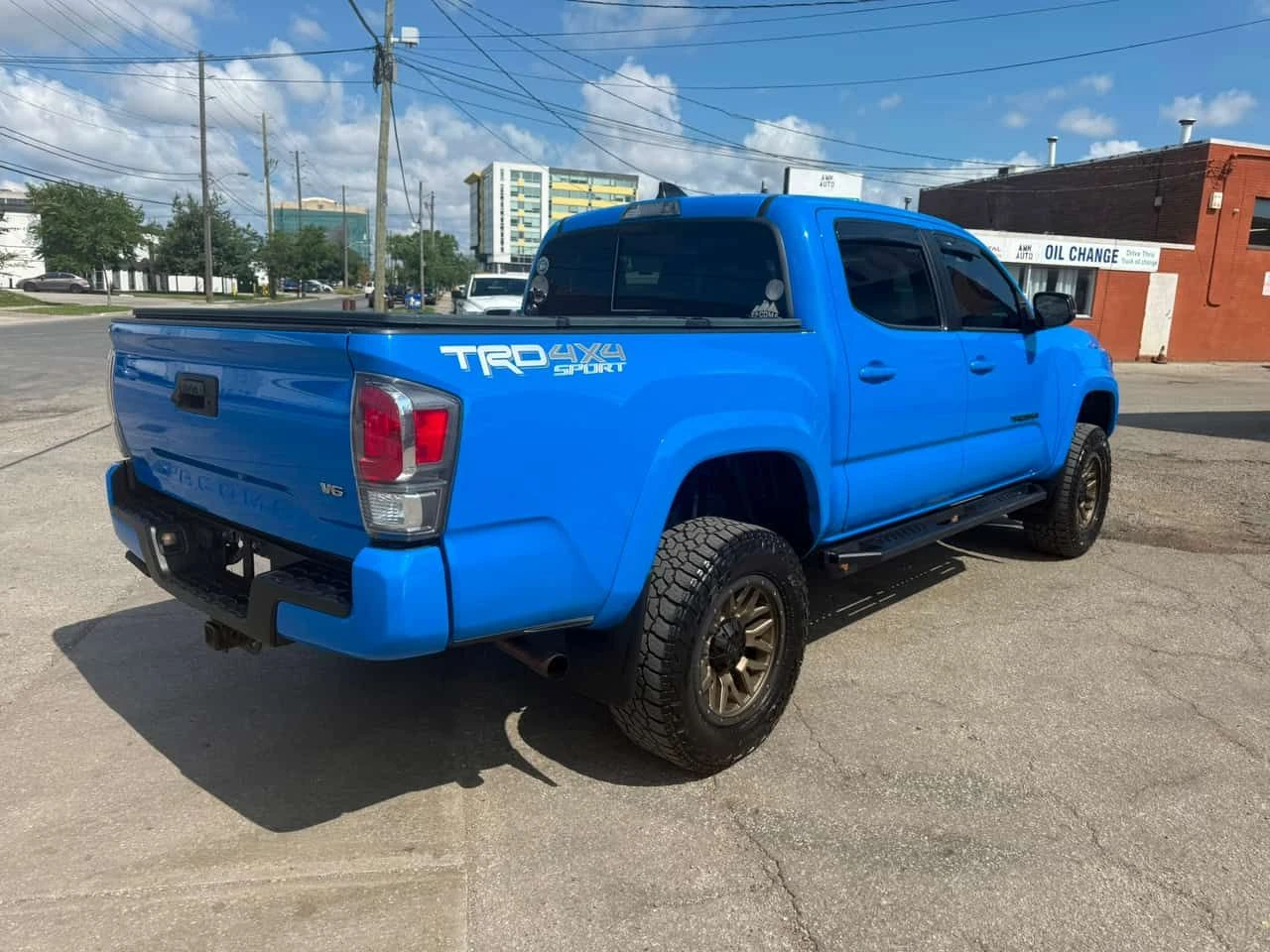 Toyota Tacoma * 4x4 Double Cab SB* АВТОКРЕДИТ БЕЗ ПЪРВОНАЧАЛНА *, снимка 11 - Автомобили и джипове - 55685156