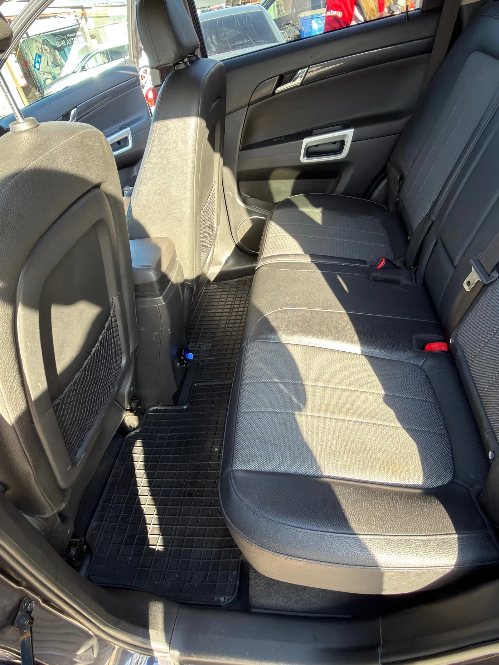 Opel Antara, снимка 12 - Автомобили и джипове - 55991176