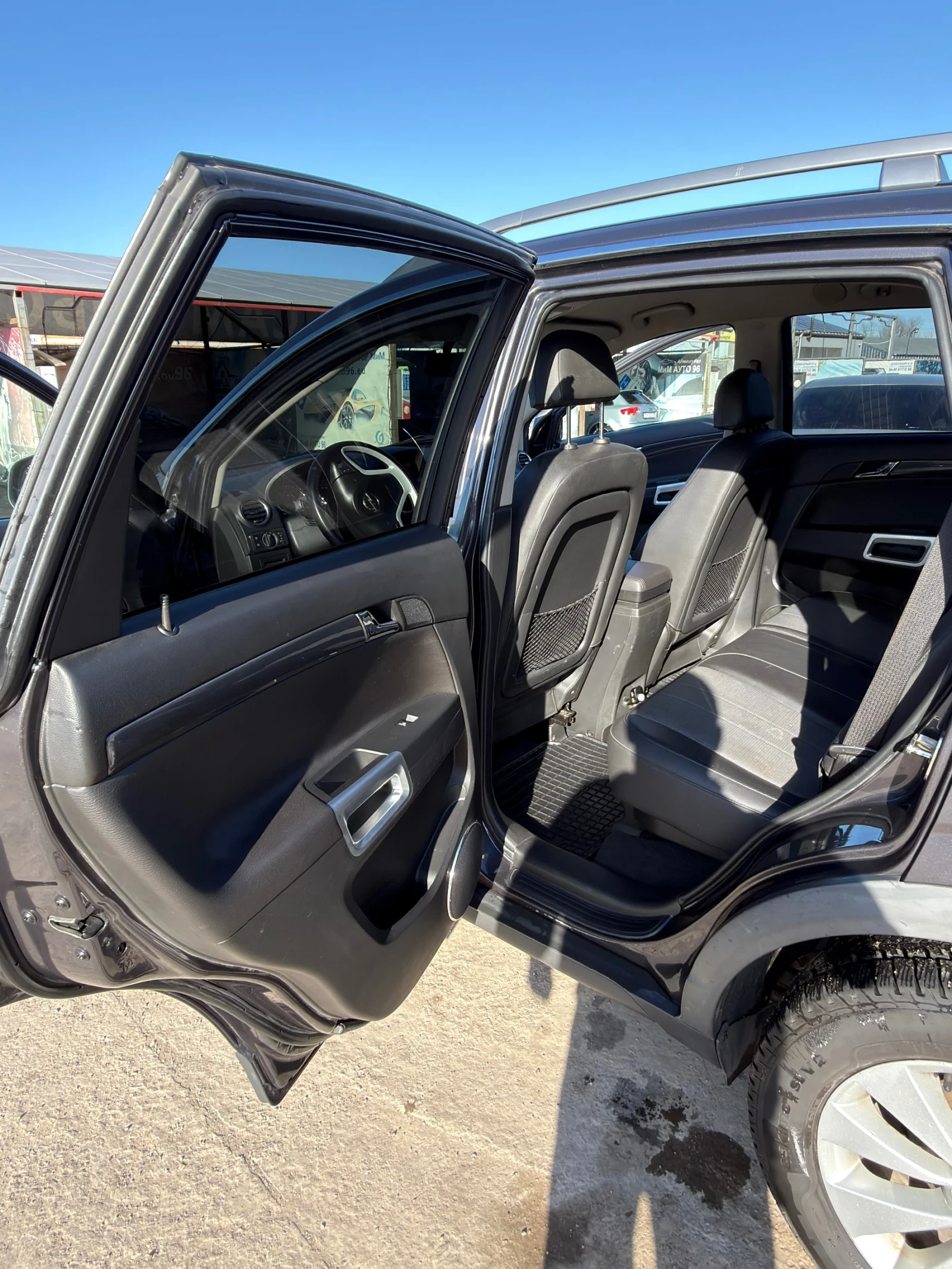 Opel Antara, снимка 7 - Автомобили и джипове - 55991176