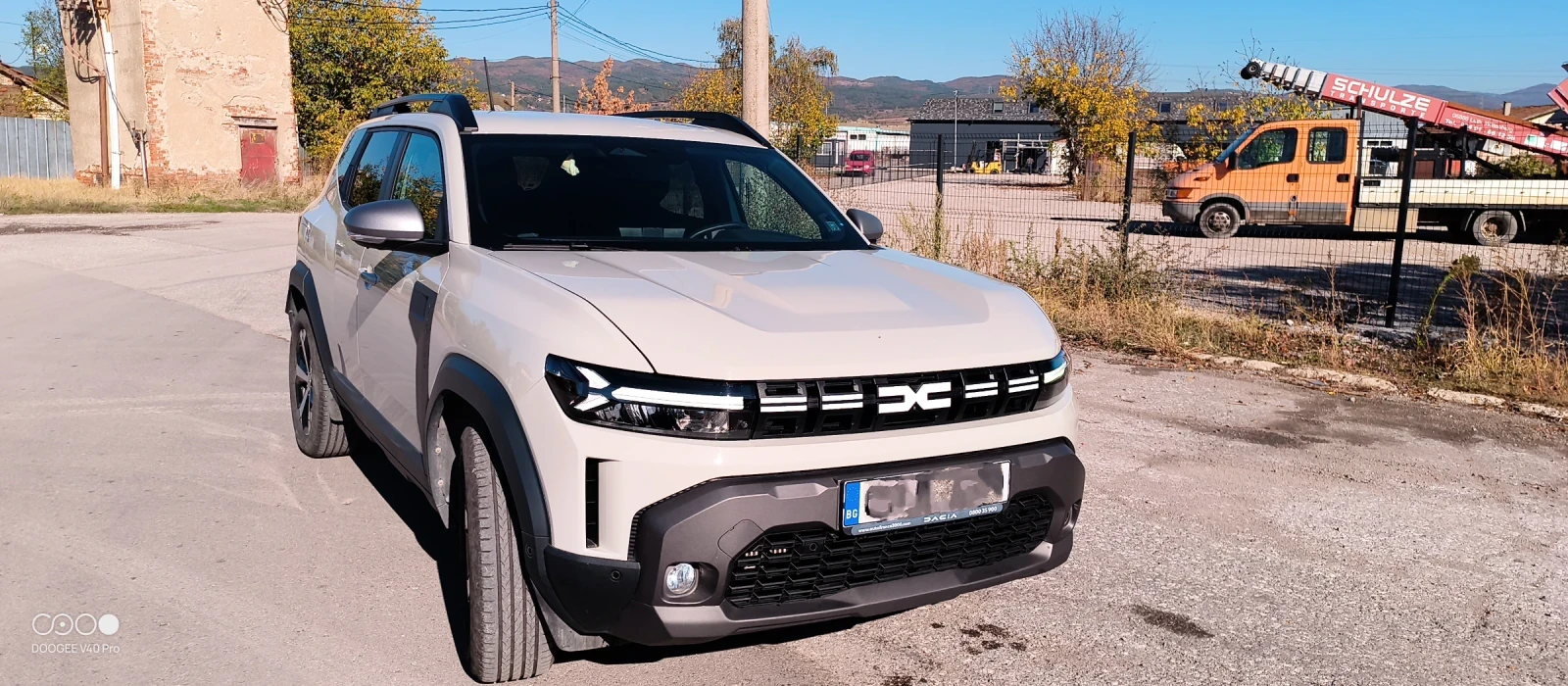Dacia Duster Eco-G 100 Първи Собственик, снимка 2 - Автомобили и джипове - 56636647
