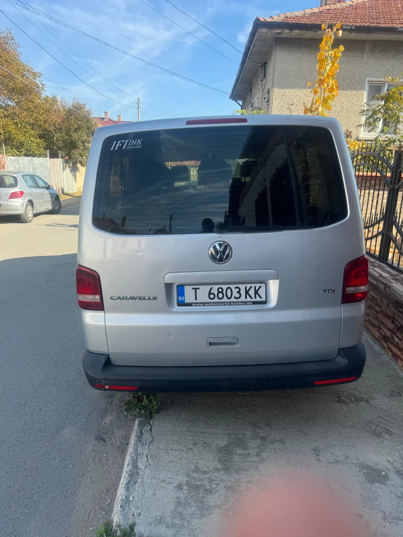 VW Caravelle, снимка 4 - Бусове и автобуси - 47799739