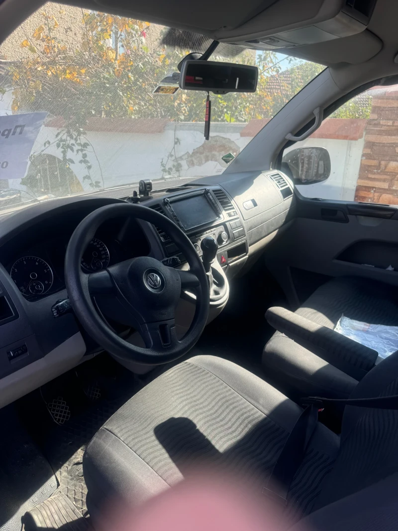 VW Caravelle, снимка 5 - Бусове и автобуси - 47799739