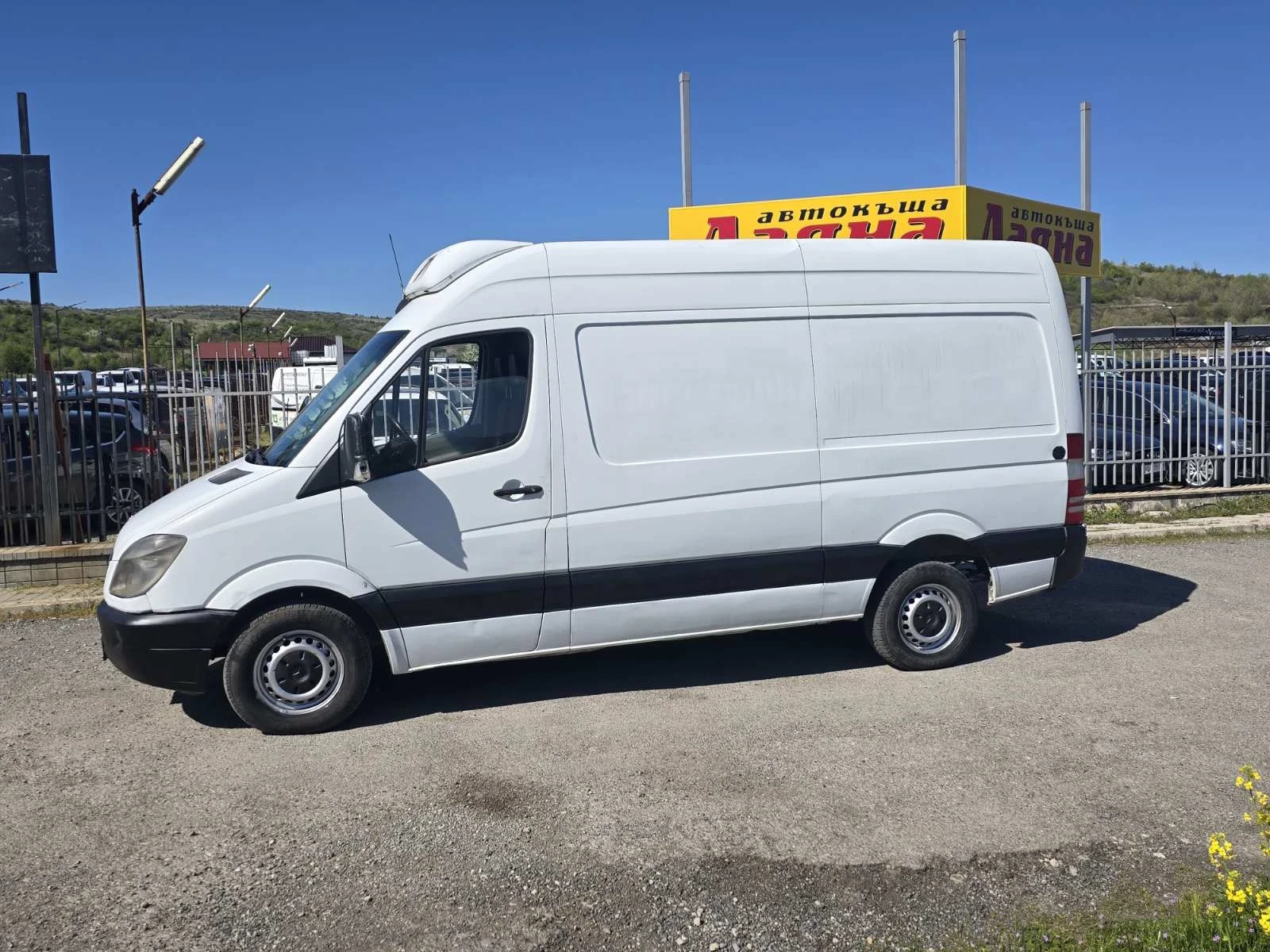 Mercedes-Benz Sprinter 318 3.0д 184 кс автомат хладилен , снимка 3 - Бусове и автобуси - 54864122