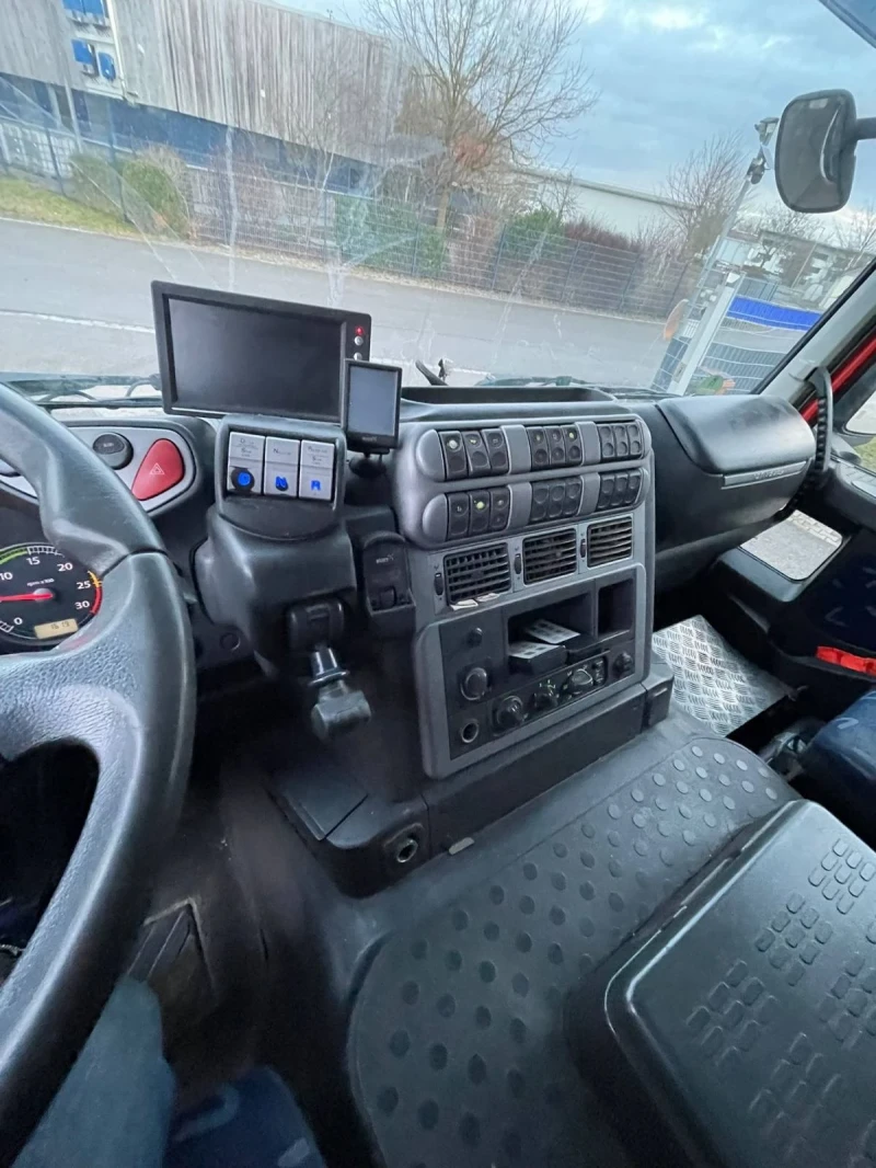 Iveco Magerus 26.420 / EEV/ ADR / три клетки / 18500 литра, снимка 16 - Камиони - 48908544