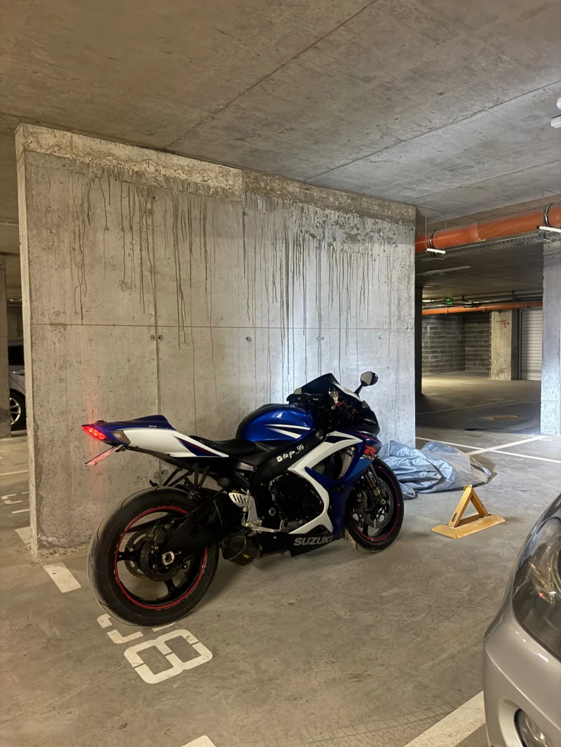 Suzuki Gsxr 750-БЕЗ ЗАБЕЛЕЖКИ! , снимка 2 - Мотоциклети и мототехника - 53511772