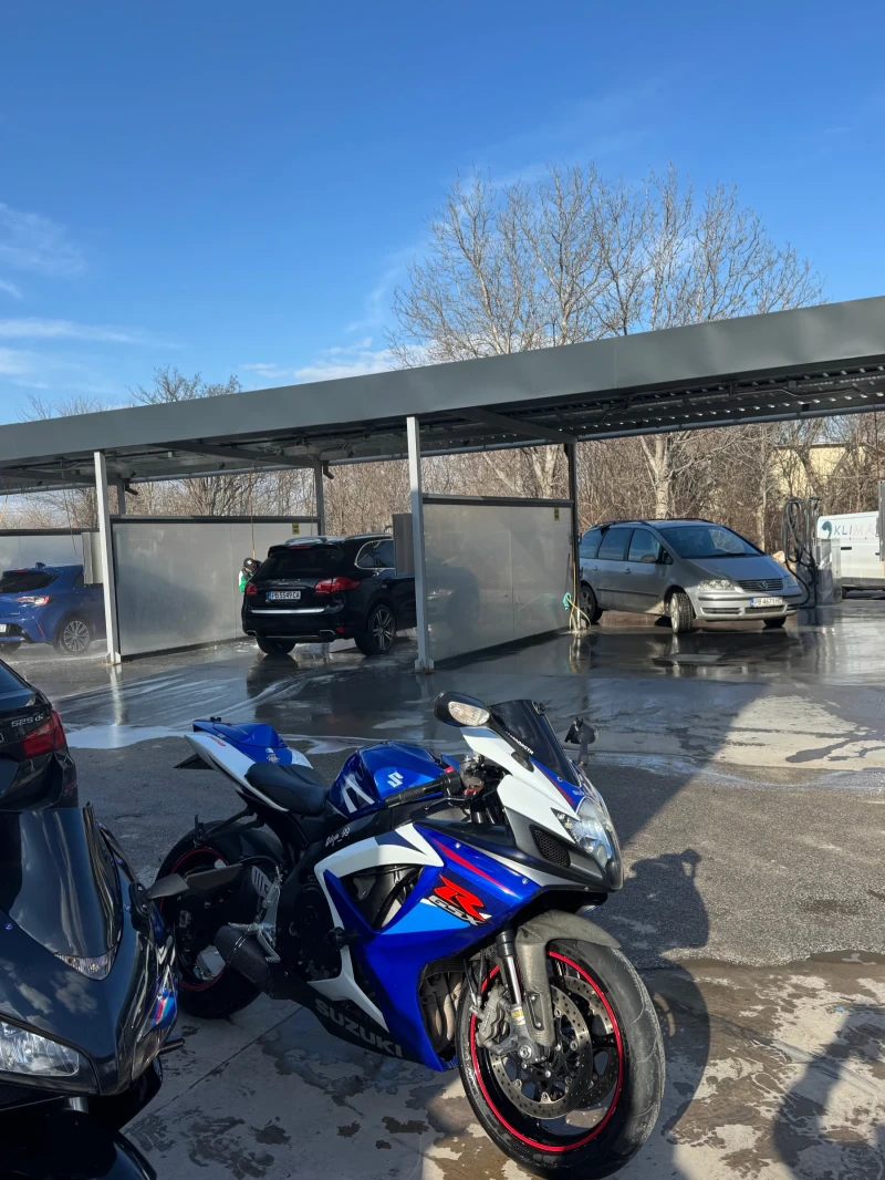 Suzuki Gsxr 750-БЕЗ ЗАБЕЛЕЖКИ! 