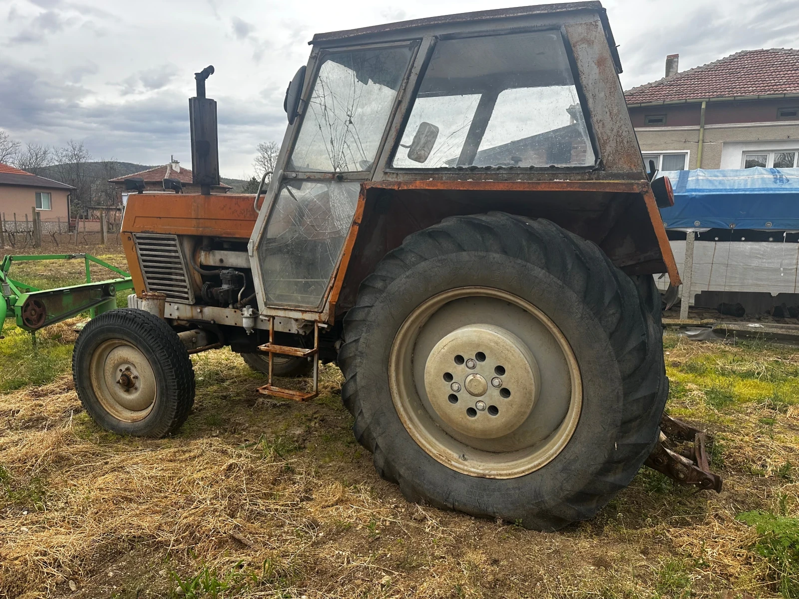 ������� Zetor URUS C-385 | Mobile.bg � ����������� 3