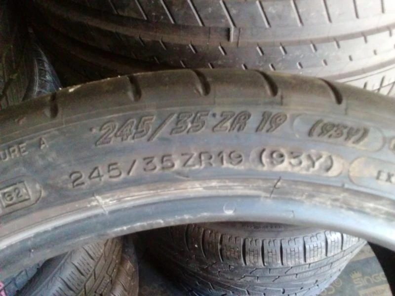 Гуми Летни 245/35R19, снимка 4 - Гуми и джанти - 18783761