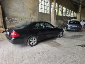 Mercedes-Benz E 320, снимка 3