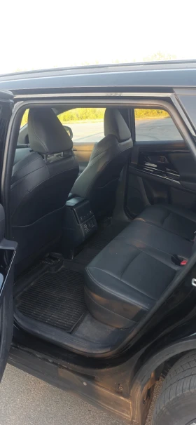 Subaru Solterra Premium AWD, снимка 11