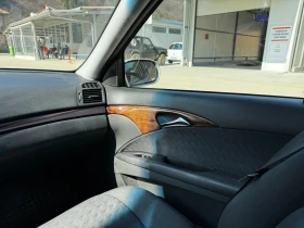 Mercedes-Benz E 220, снимка 8