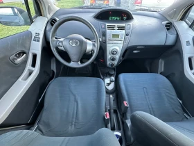 Toyota Yaris Автоматик 1.3 бензин, снимка 10