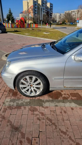 Mercedes-Benz C 270, снимка 15