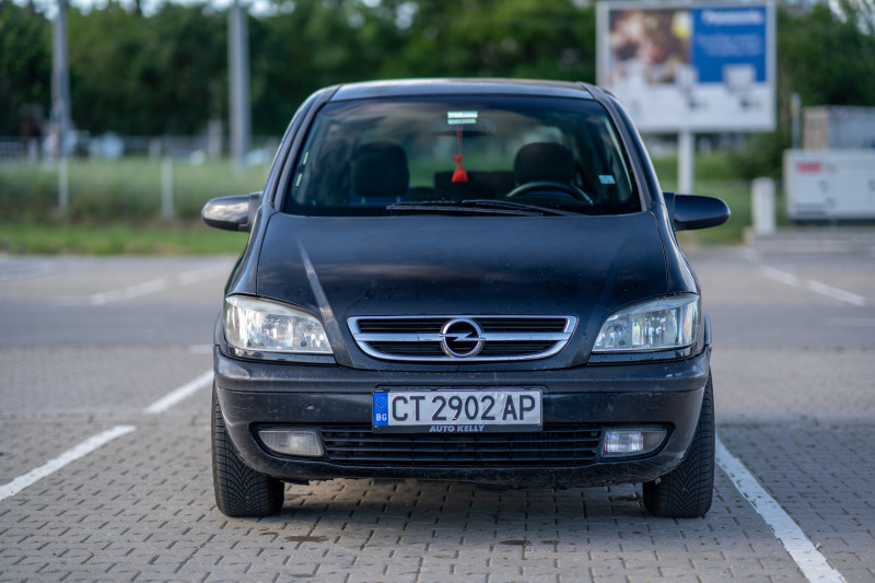 Opel Zafira, снимка 3 - Автомобили и джипове - 46352945