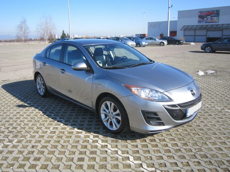 Mazda 3 1.6i 16v, снимка 3 - Автомобили и джипове - 46784243