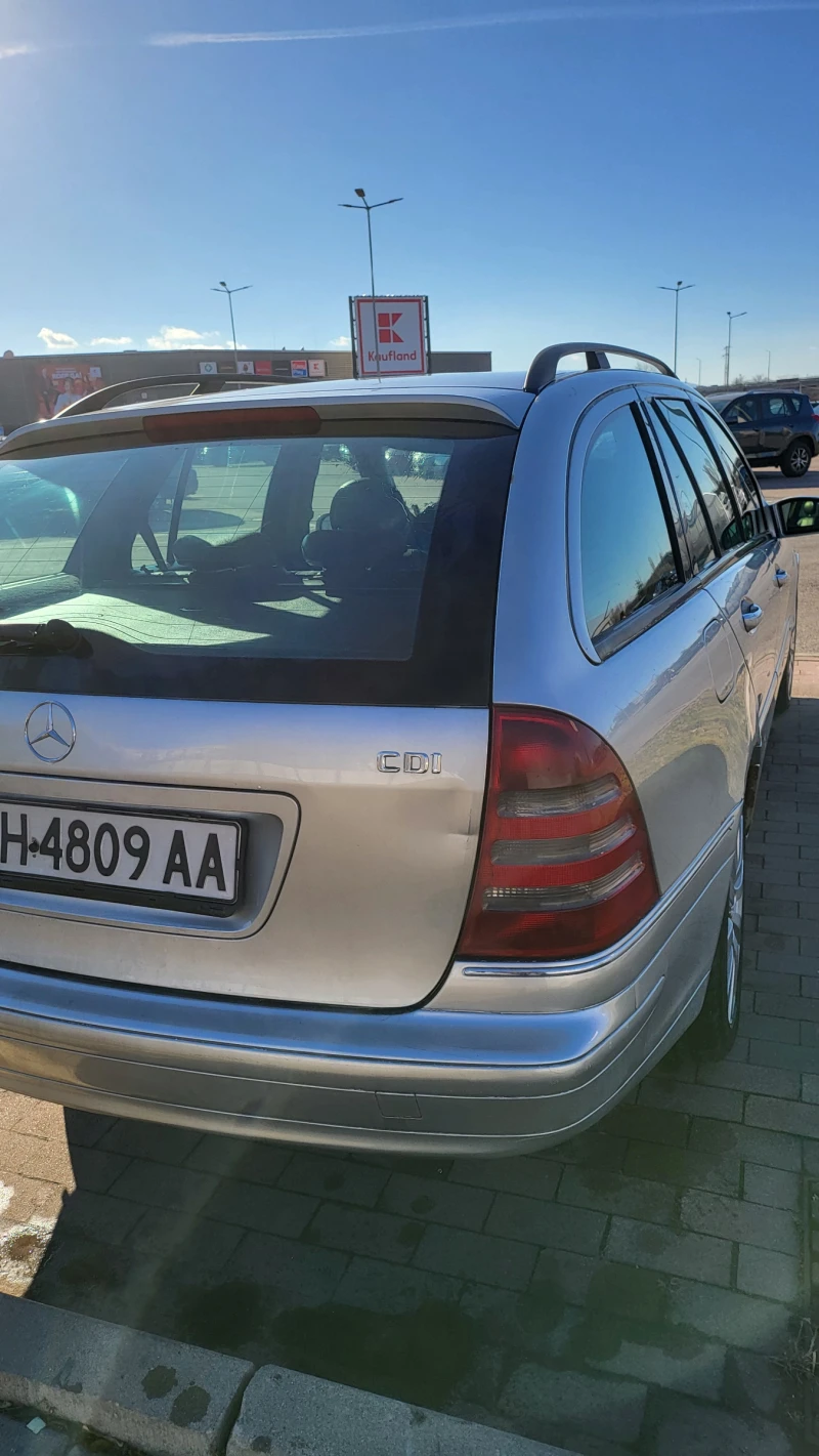 Mercedes-Benz C 270, снимка 11 - Автомобили и джипове - 48132762