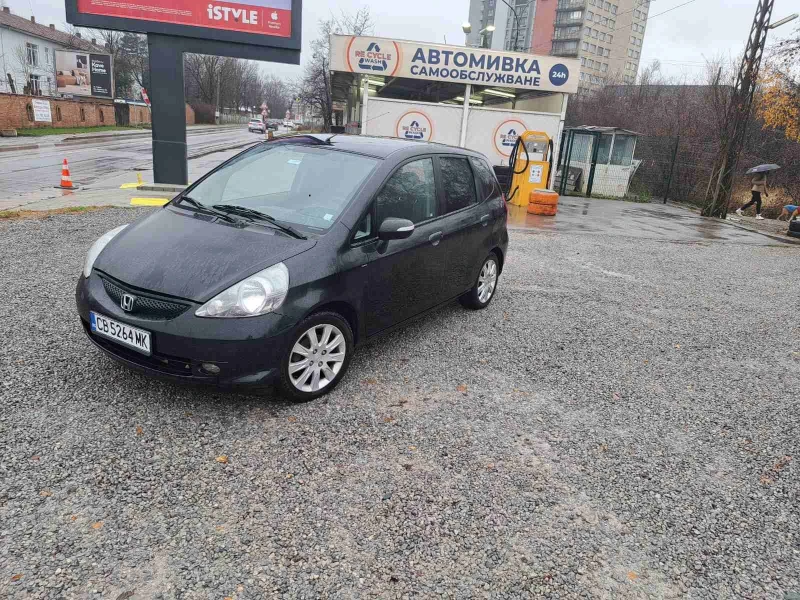 Honda Jazz, снимка 3 - Автомобили и джипове - 48178562