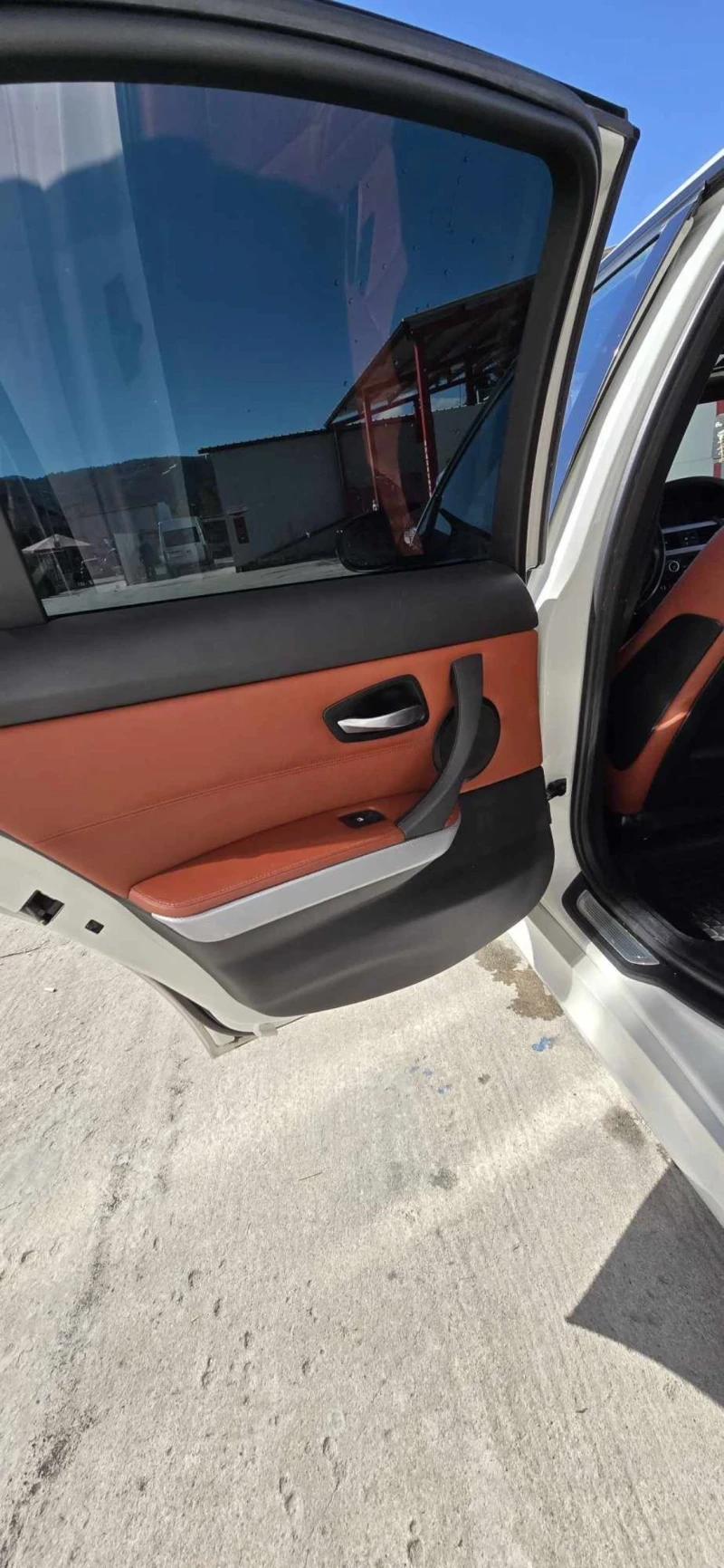 BMW 330, снимка 8 - Автомобили и джипове - 52367145