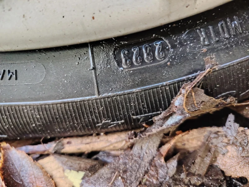 Suzuki Liana, снимка 8 - Автомобили и джипове - 52777562