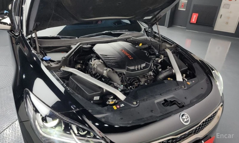 Kia Stinger, снимка 6 - Автомобили и джипове - 52810763