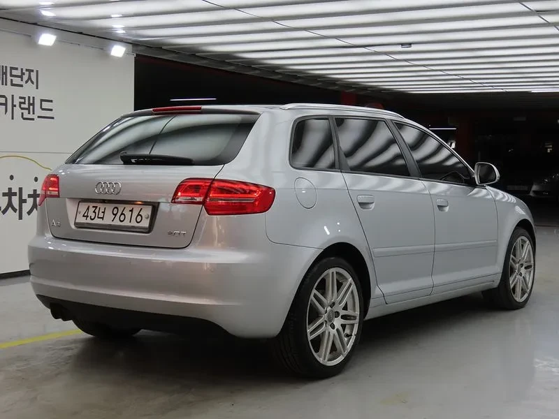 Audi A3 2.0, снимка 3 - Автомобили и джипове - 54547637
