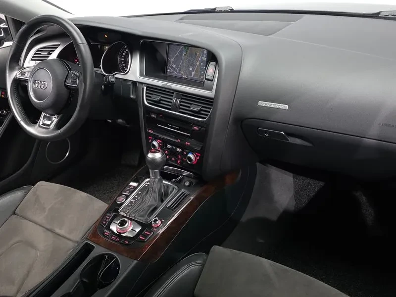 Audi A5 2.0 TFSI Quattro, снимка 7 - Автомобили и джипове - 54551499