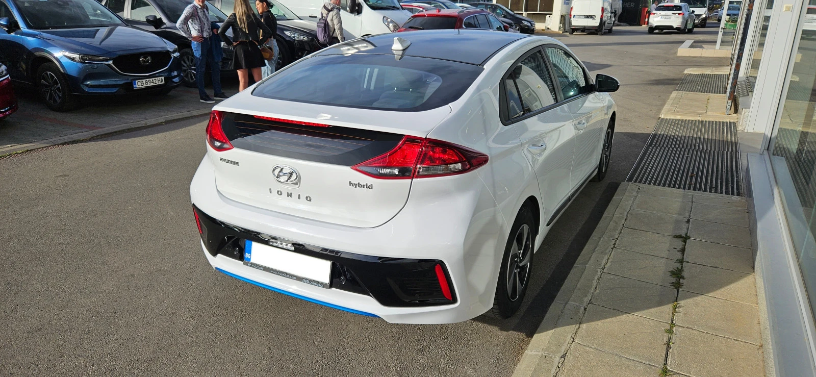 Hyundai Ioniq  - изображение 5