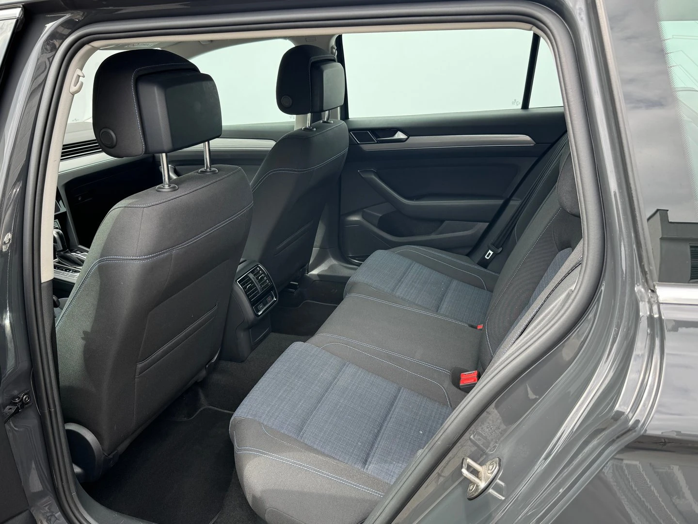 VW Passat VW Passat Var GTE Plug-In-Hybrid 1.4 TSI - изображение 8