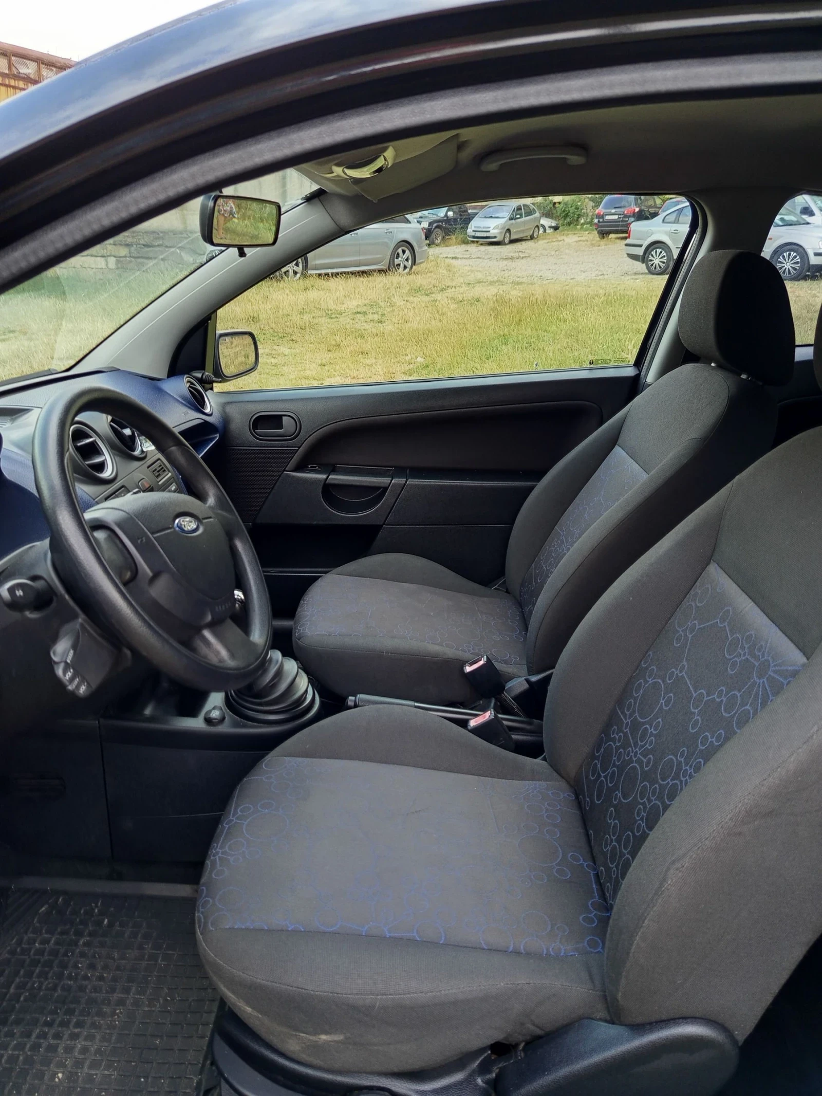 Ford Fiesta 1.3i - изображение 8