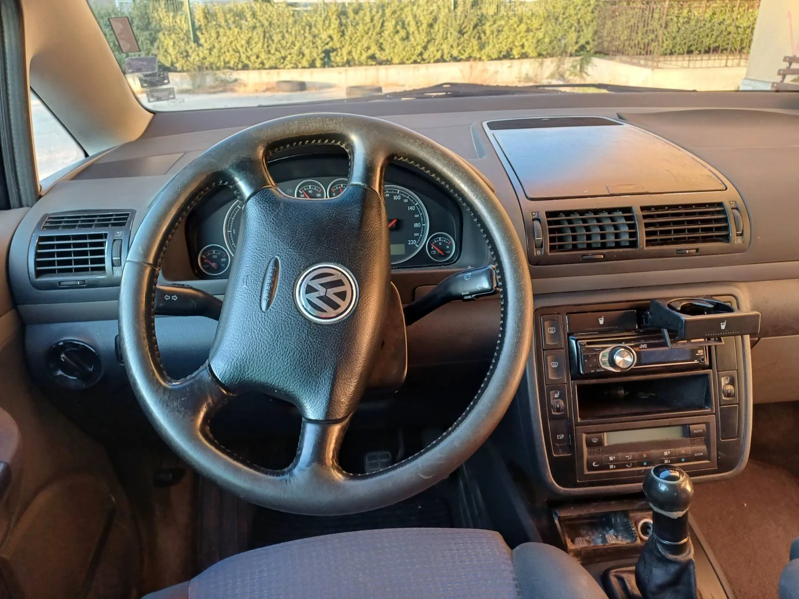 VW Sharan 1.9tdi - изображение 3