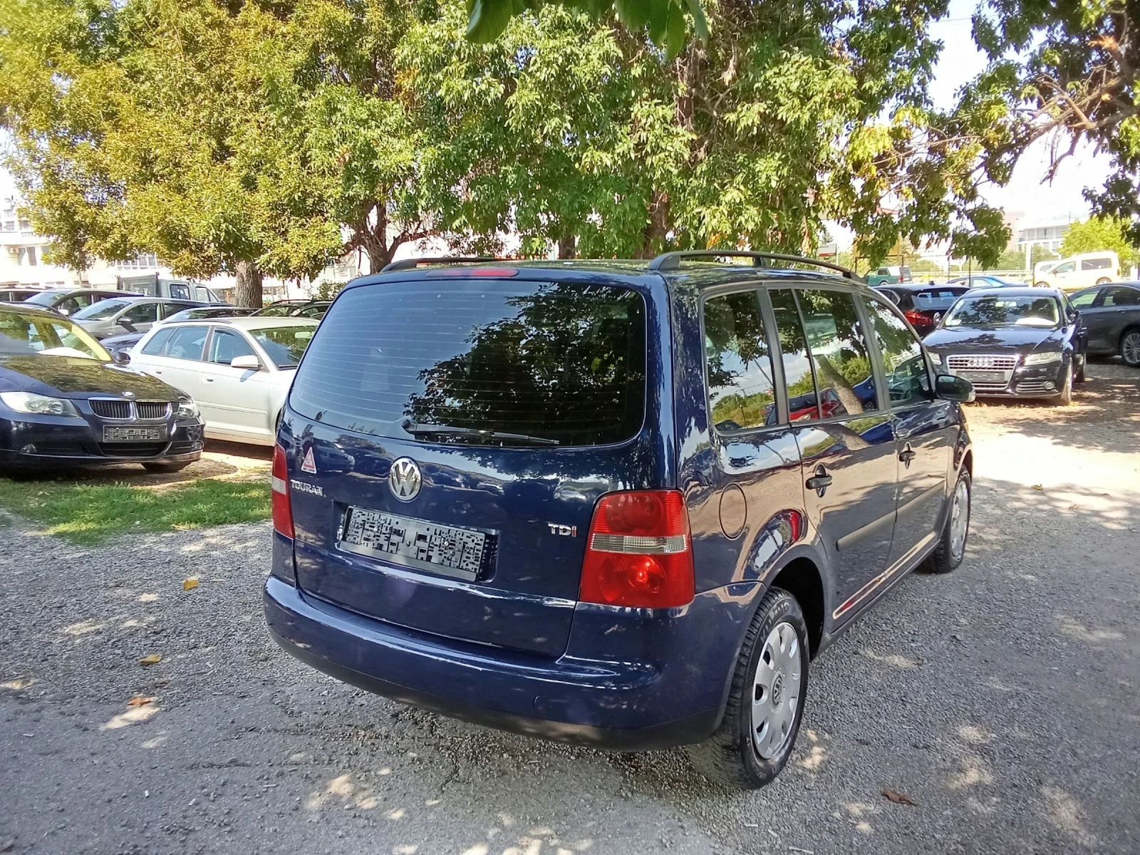 VW Touran 1.9 TDI-7 МЕСТА-6 СКОРОСТИ - изображение 4