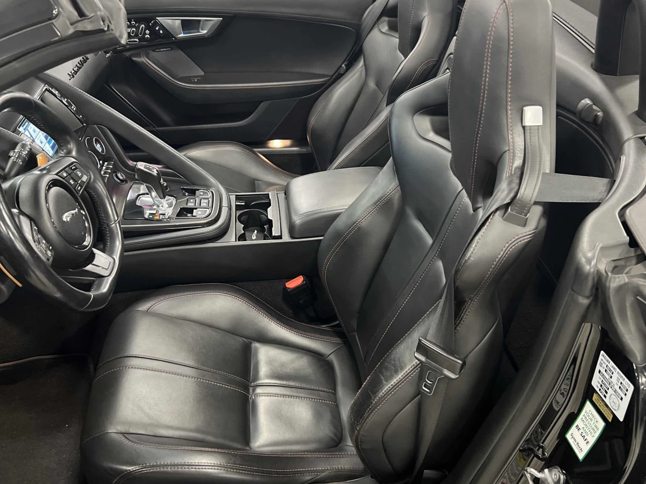 Jaguar F-Type CARFAX* АВТОФИНАНСИРАНЕ БЕЗ ПЪРВОНАЧАЛНА ВНОСКА - изображение 10