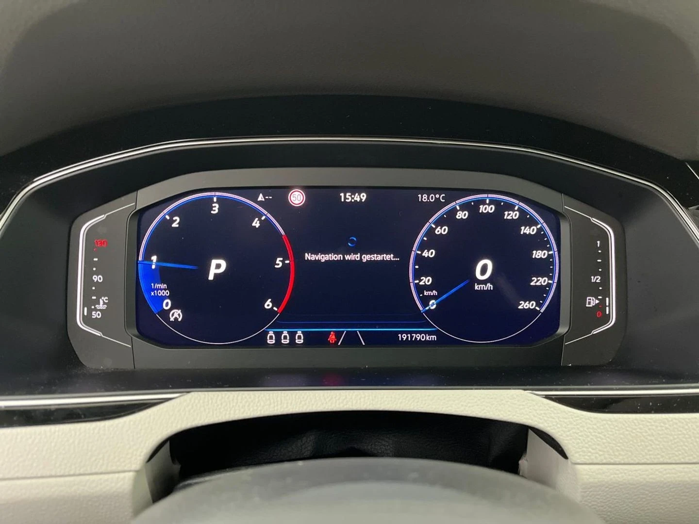 VW Passat 2.0 TDI / 4 motion / реални КМ, снимка 7 - Автомобили и джипове - 53815822