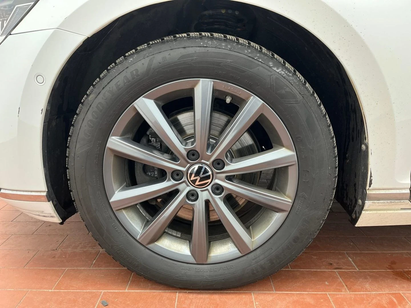 VW Passat 2.0 TDI / 4 motion / реални КМ, снимка 14 - Автомобили и джипове - 53815822