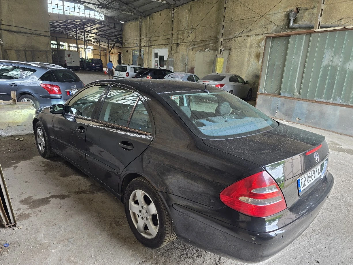 Mercedes-Benz E 320, снимка 5 - Автомобили и джипове - 53969715