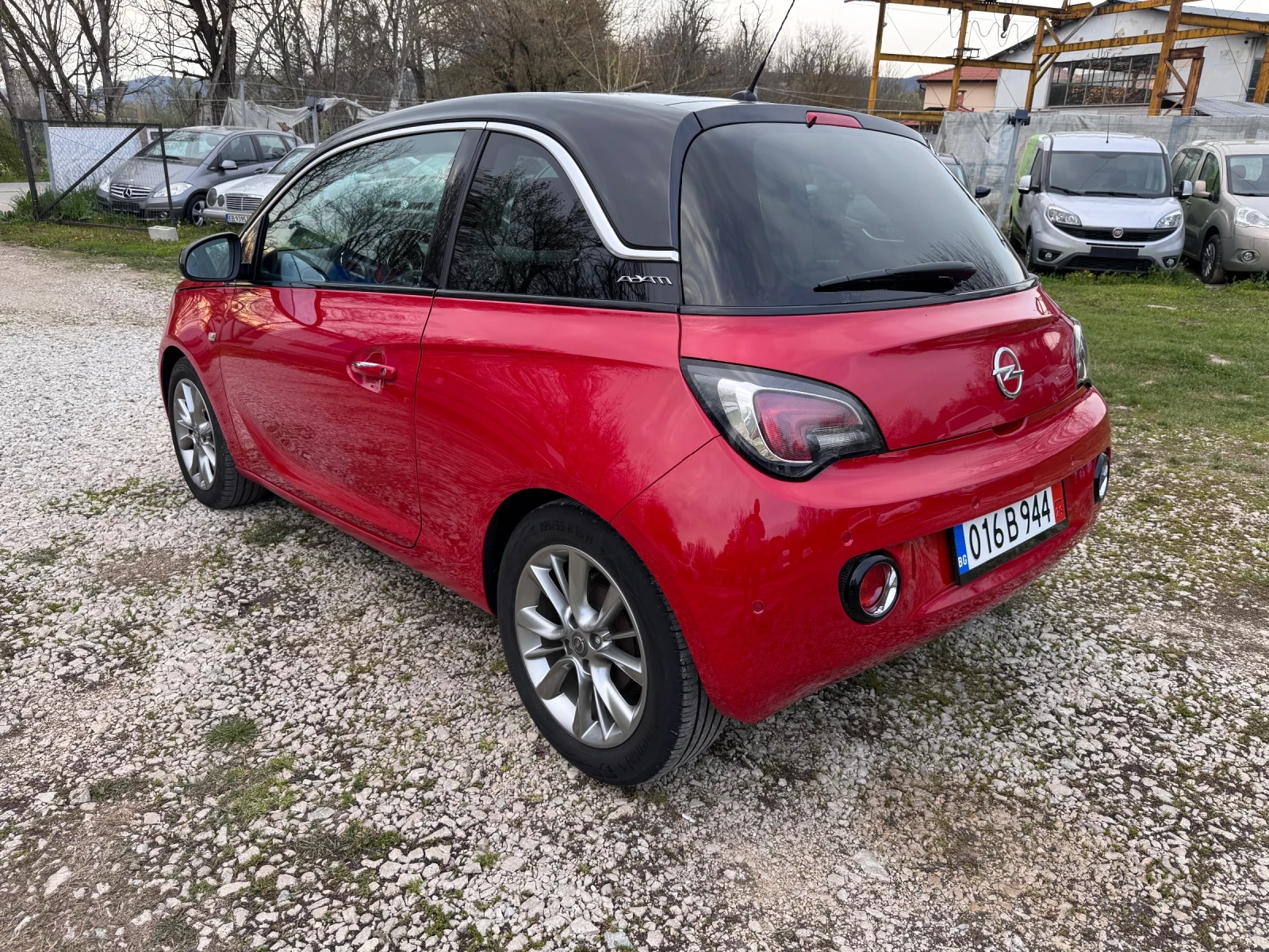 Opel Adam 1.4 i /134000 km./ PANORAMA / LED, снимка 6 - Автомобили и джипове - 54208853