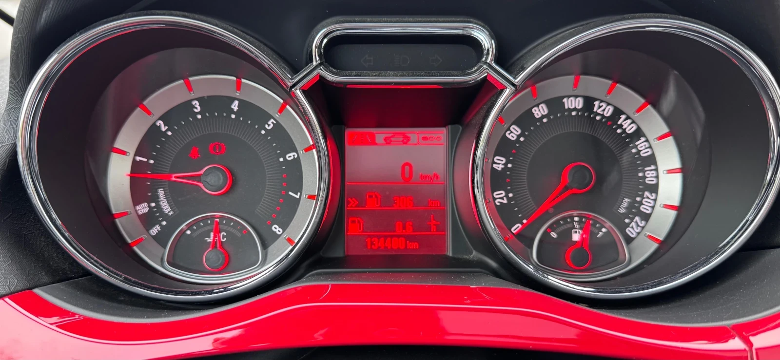 Opel Adam 1.4 i /134000 km./ PANORAMA / LED, снимка 9 - Автомобили и джипове - 54208853