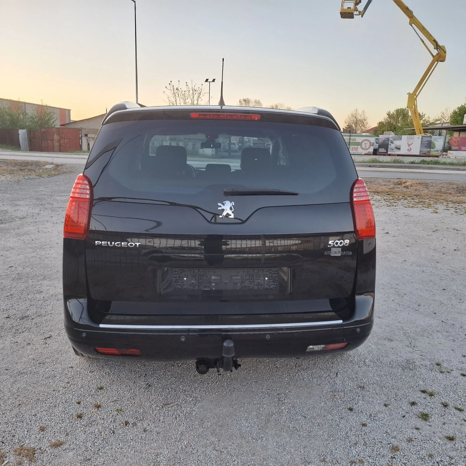 Peugeot 5008 1.6 E-HDI FAMILY, снимка 3 - Автомобили и джипове - 54348352