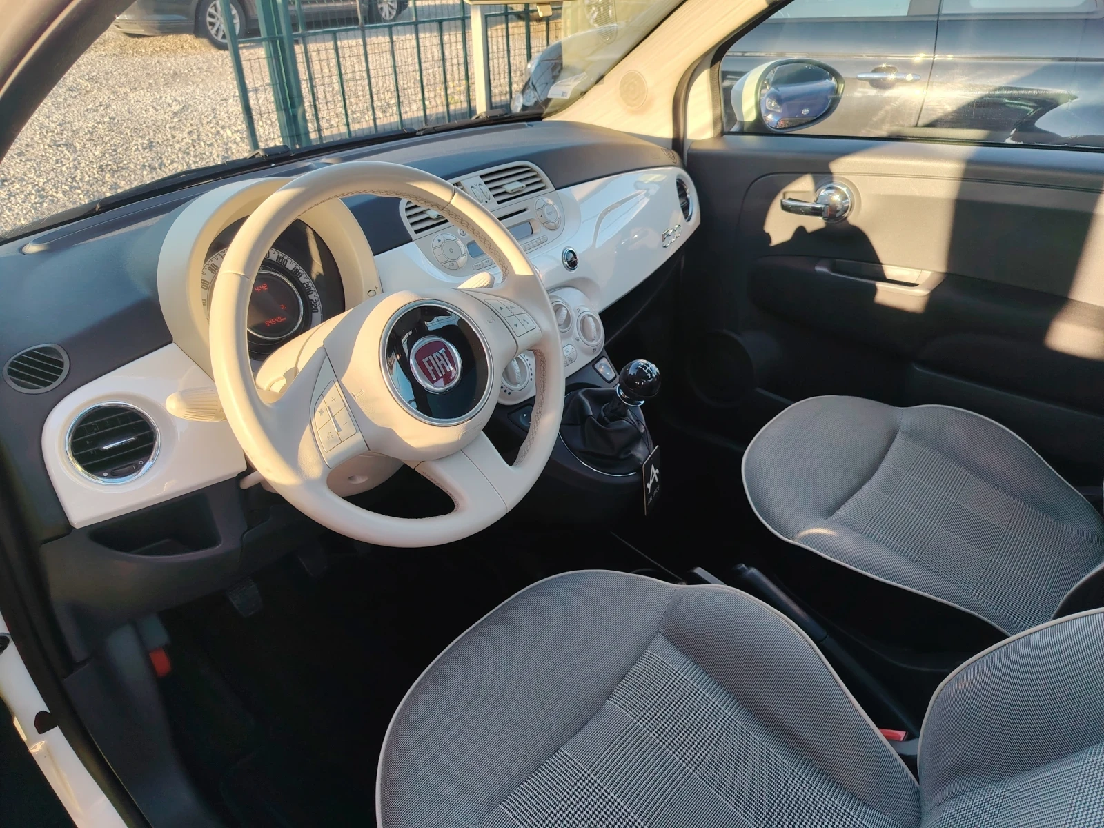 Fiat 500 1.2  e6 Panorama White pearl , снимка 10 - Автомобили и джипове - 54401442