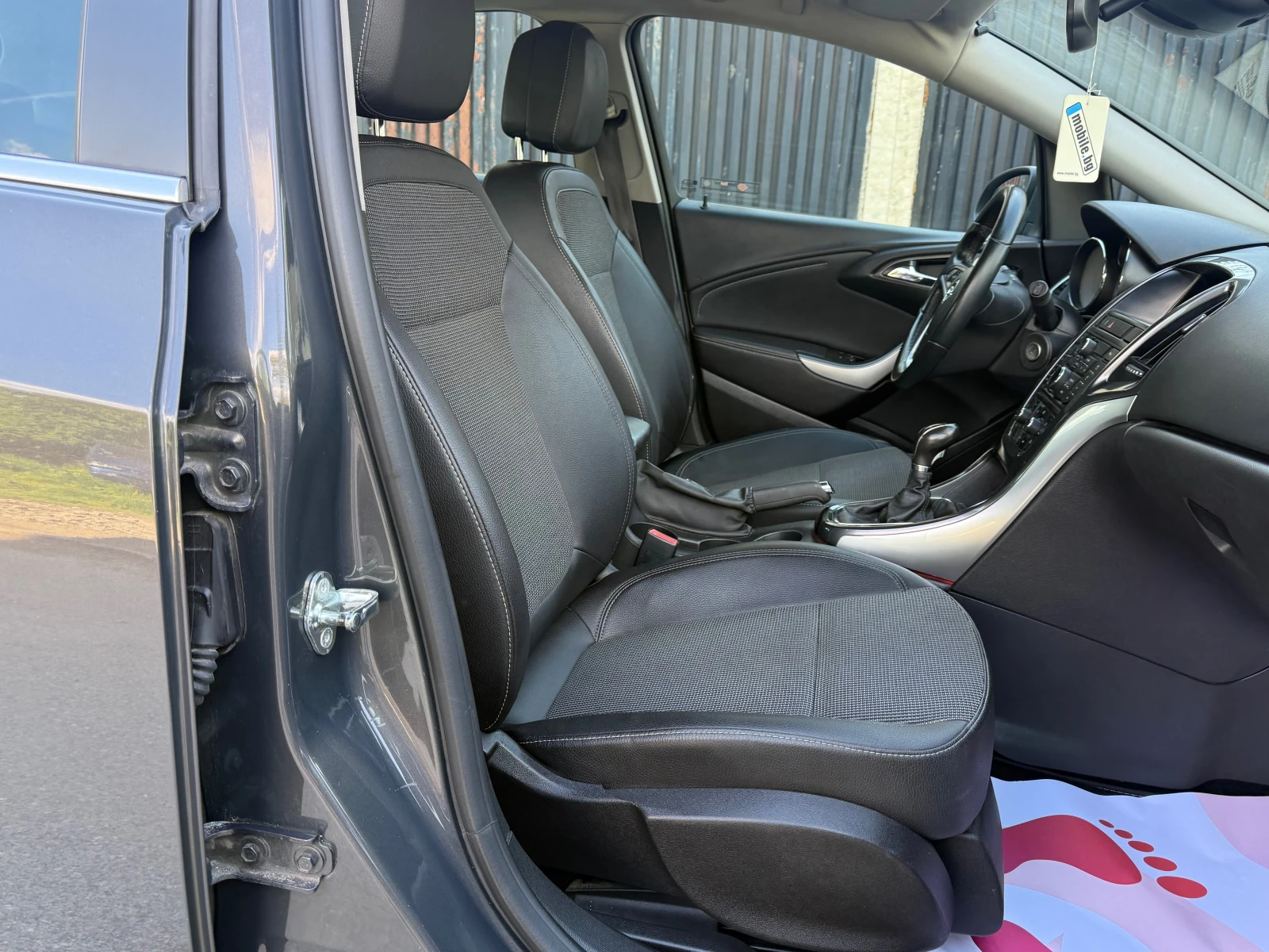 Opel Astra 1.4 LPG COSMO FACELIFT, снимка 8 - Автомобили и джипове - 54413880