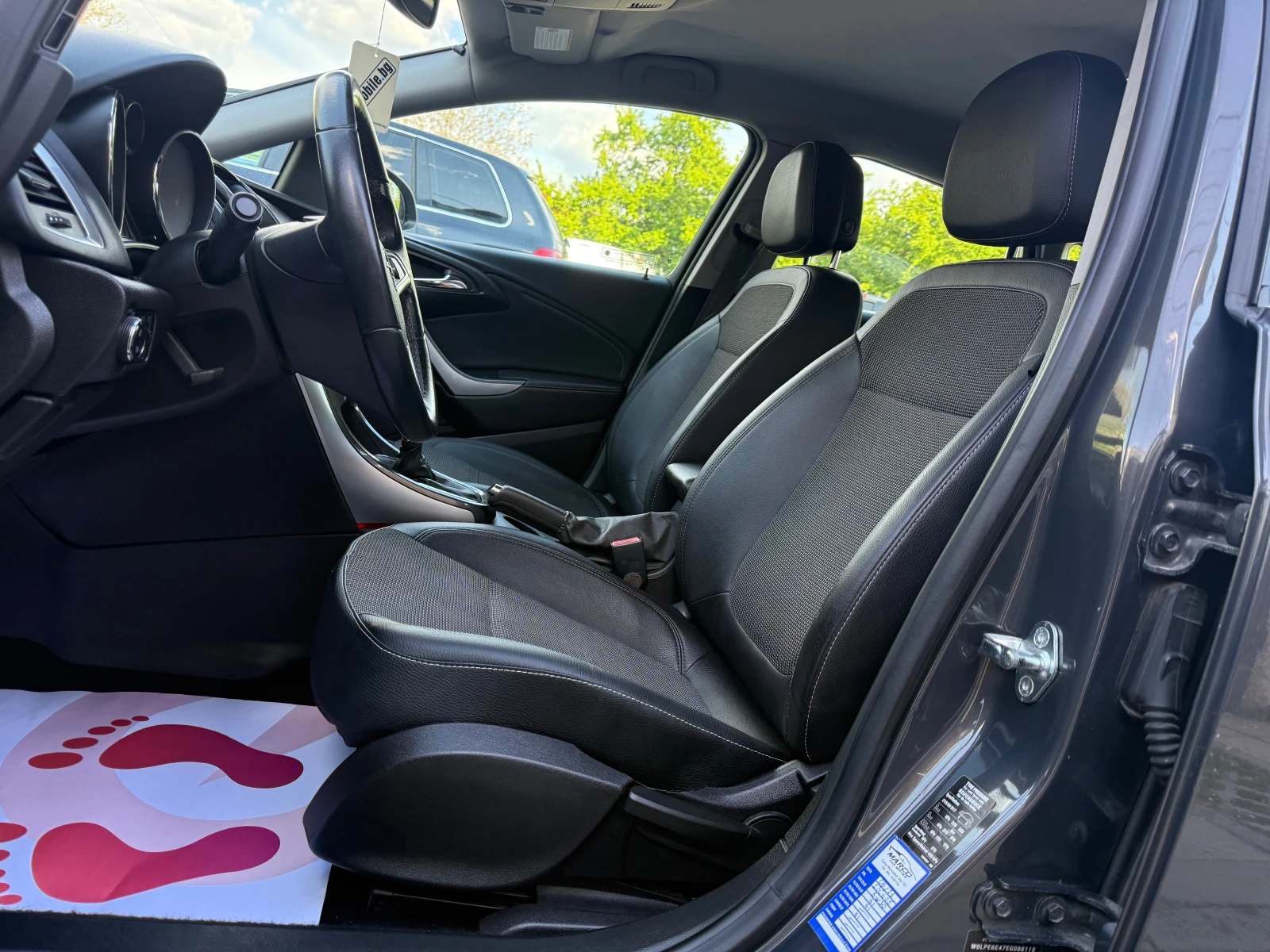 Opel Astra 1.4 LPG COSMO FACELIFT, снимка 7 - Автомобили и джипове - 54413880