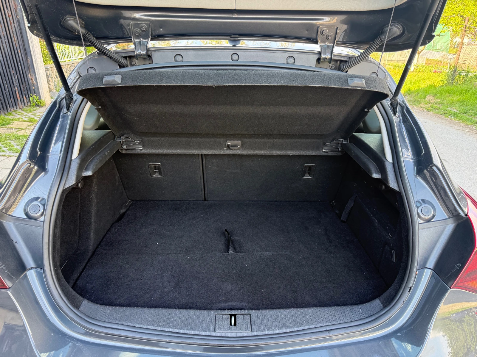 Opel Astra 1.4 LPG COSMO FACELIFT, снимка 15 - Автомобили и джипове - 54413880