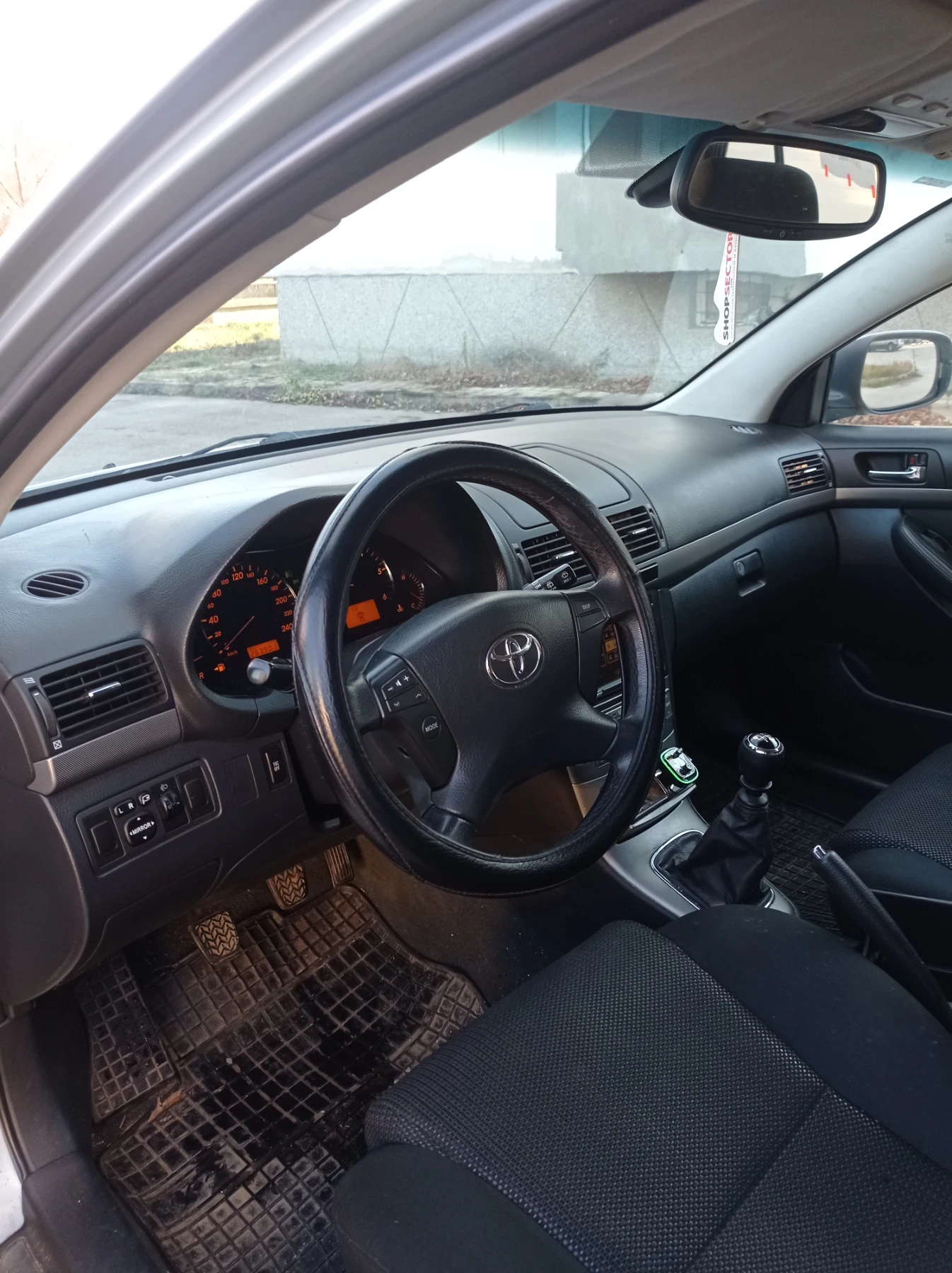 Toyota Avensis 2.0D4D 126к.с, снимка 15 - Автомобили и джипове - 54818472