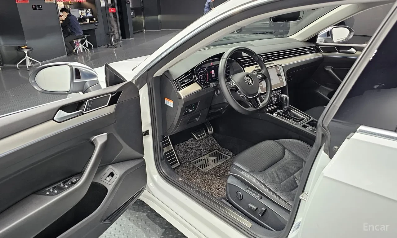 VW Arteon 2.0 TDI Premium, снимка 9 - Автомобили и джипове - 54957092