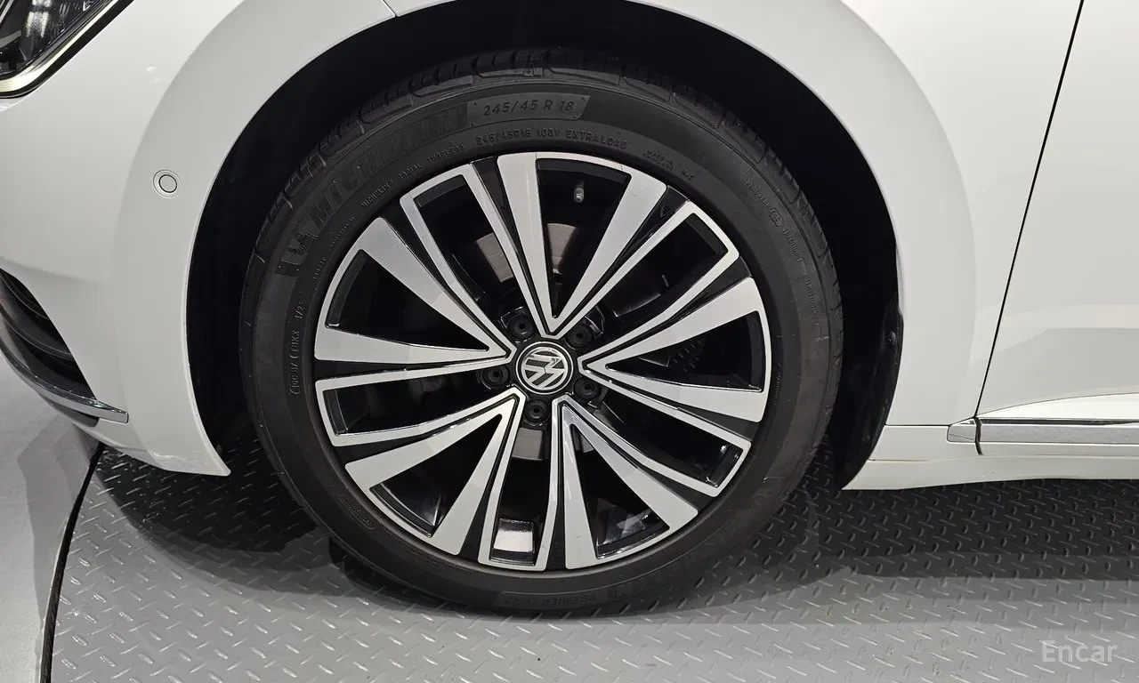 VW Arteon 2.0 TDI Premium, снимка 5 - Автомобили и джипове - 54957092
