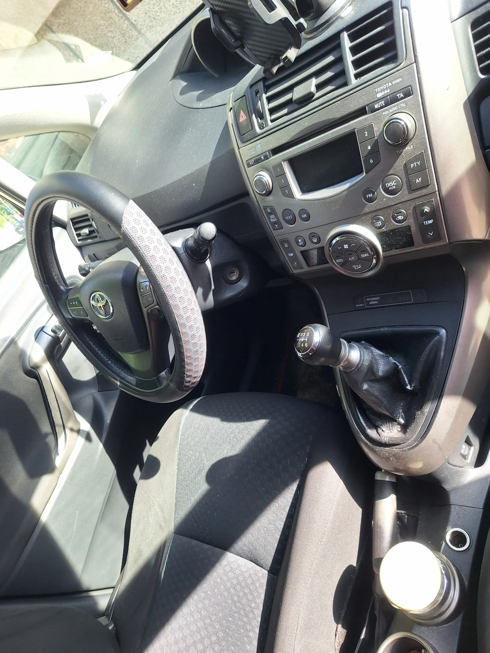 Toyota Verso, снимка 5 - Автомобили и джипове - 55000329