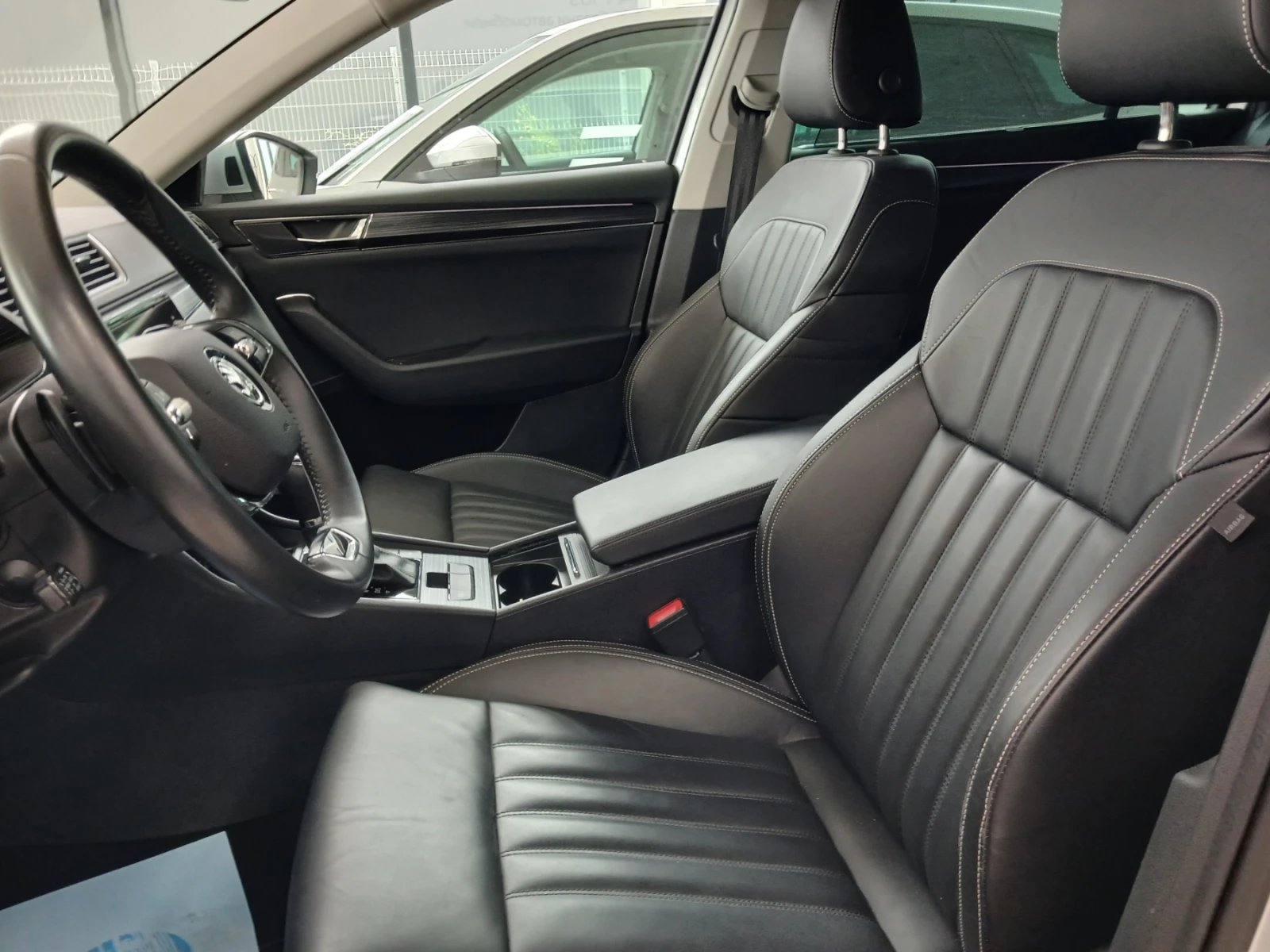 Skoda Superb Style 2, 0 TDI /200 к.с./7DSG, снимка 9 - Автомобили и джипове - 55090177