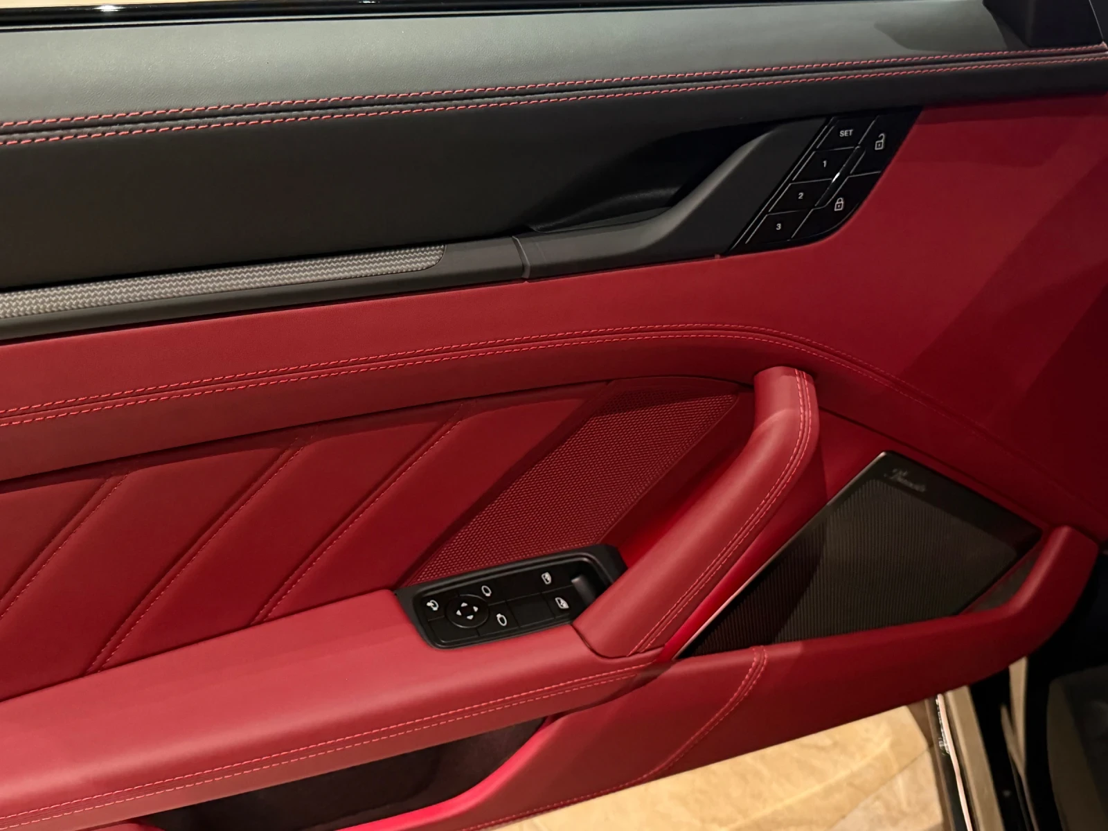 Porsche 911 Turbo S , снимка 10 - Автомобили и джипове - 55134401