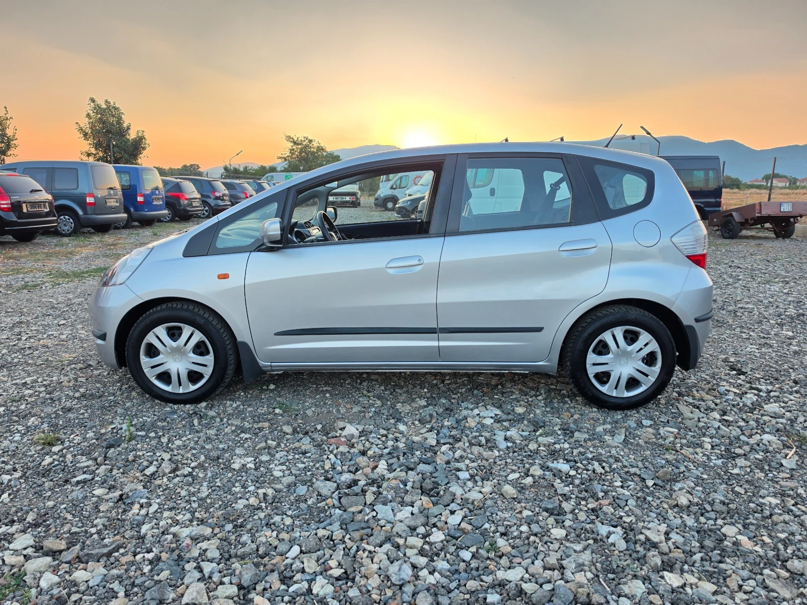 Honda Jazz 1.3I 90 150 km, снимка 3 - Автомобили и джипове - 55627837